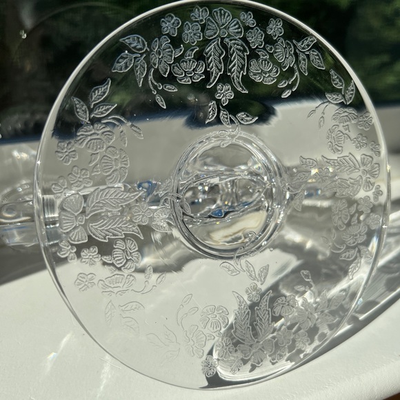 Vintage Glass New Martinsville Double Arm Candlestick Holder Meadow Wreath - Picture 4 of 16